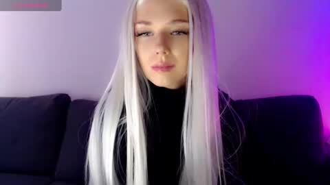 Snapshot of pervyblonde chatting on February 2025 12:55:01 PM Isabella online show from February 2025 12:55:01 PM