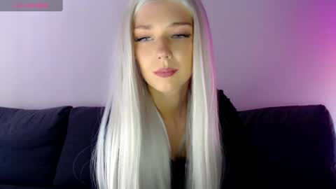 Snapshot of pervyblonde chatting on February 2025 12:06:02 PM Isabella online show from February 2025 12:06:02 PM