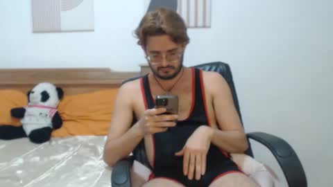 FELIPE online show from November 2025 10:53:02 PM