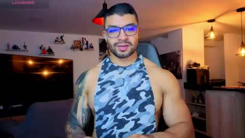 Snapshot of peterjack7 chatting on May 2026 04:07:02 AM Peter Jack online show from May 2026 04:07:02 AM