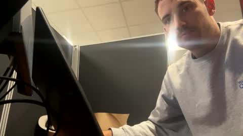 Snapshot of peterskinny24 chatting on February 2025 07:52:01 PM ttps VF8L9ABFMref wl share online show from February 2025 07:52:01 PM