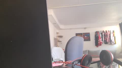 Snapshot of peterskinny24 chatting on October 2025 05:48:02 PM ttps VF8L9ABFMref wl share online show from October 2025 05:48:02 PM