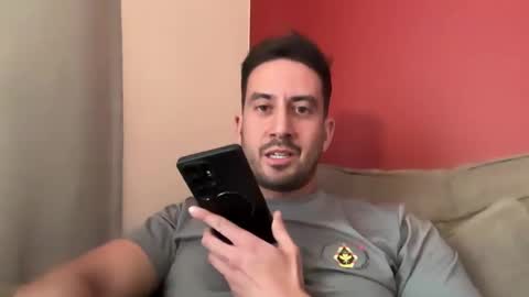 Snapshot of peteypete204 chatting on February 2025 11:23:02 PM peteypete204 online show from February 2025 11:23:02 PM