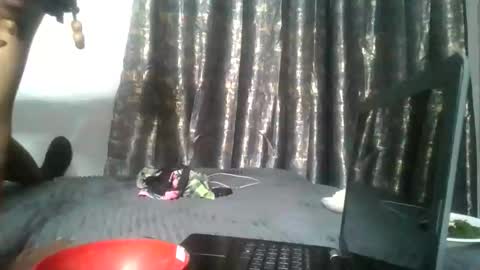 Snapshot of petite_queen69 chatting on May 2026 07:55:02 PM petite_queen69 online show from May 2026 07:55:02 PM