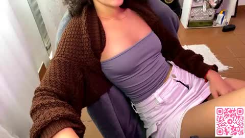 Snapshot of petitecurlybrunette chatting on May 2026 12:56:01 PM Mlian online show from May 2026 12:56:01 PM
