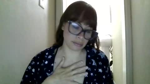 Snapshot of petitedoll30 chatting on May 2026 11:33:02 PM Petitedoll30 online show from May 2026 11:33:02 PM