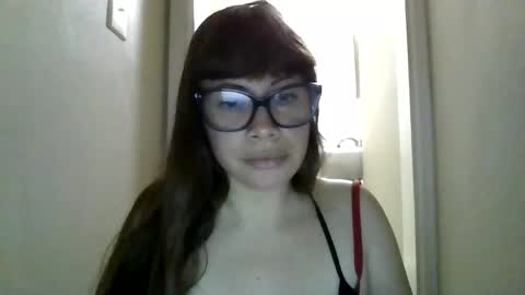 Snapshot of petitedoll30 chatting on May 2026 10:39:01 PM Petitedoll30 online show from May 2026 10:39:01 PM