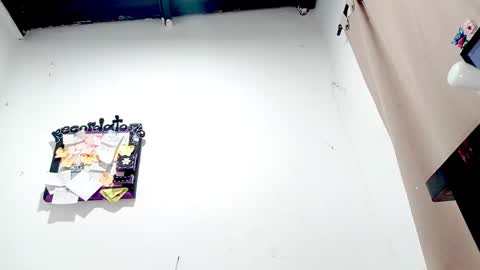 danna online show from October 2025 06:25:02 AM