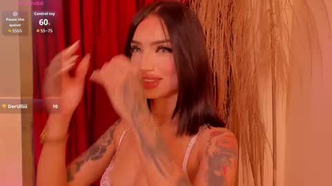 Snapshot of peytonreeds chatting on November 2025 02:23:01 AM Pet Rees online show from November 2025 02:23:01 AM