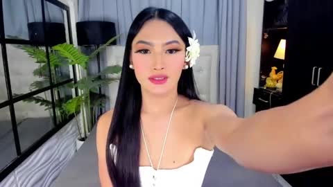 phenomenal_ivy online show from May 2026 02:46:01 PM
