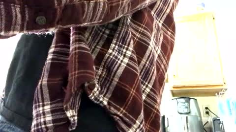 Snapshot of phildoesart chatting on January 2025 12:27:01 AM Phil online show from January 2025 12:27:01 AM