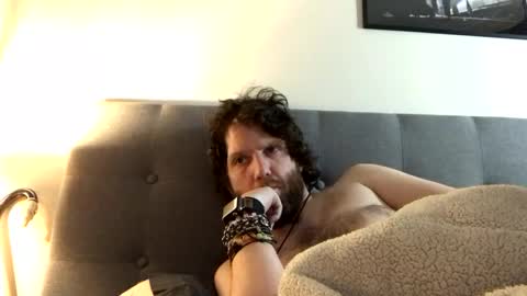 Snapshot of phildoesart chatting on January 2025 04:36:02 AM Phil online show from January 2025 04:36:02 AM