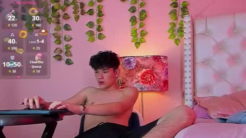 Snapshot of philippsx chatting on February 2026 05:58:01 PM PHILLIP online show from February 2026 05:58:01 PM