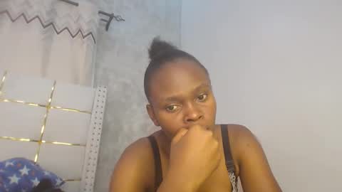 phoebe online show from February 2026 07:39:01 PM