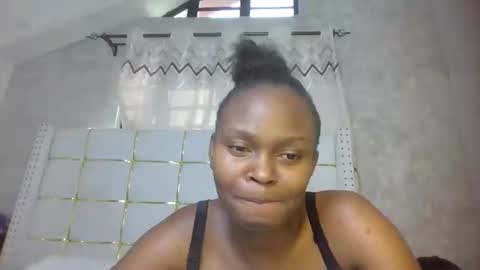 phoebe online show from February 2026 06:26:01 AM