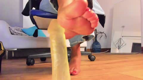    Special Couple Show - WELCOME TO XMAS   5 and 6 December  - 2 at 8 pm COL hour online show from December 2024 01:04:02 AM