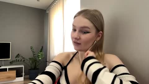 Kristie online show from June 2026 12:08:01 AM