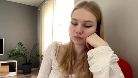 Kristie online show from June 2026 11:14:01 PM