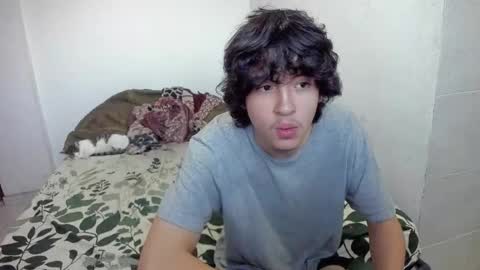 picaszomilos350 online show from November 2025 11:20:02 AM