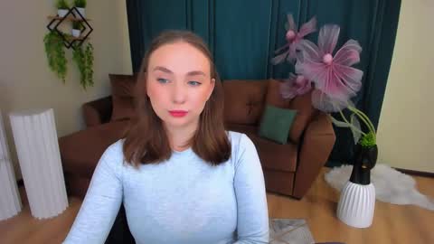 Emelie online show from December 2025 10:20:02 AM