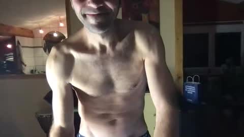 pierrohhh online show from December 2025 09:21:02 PM