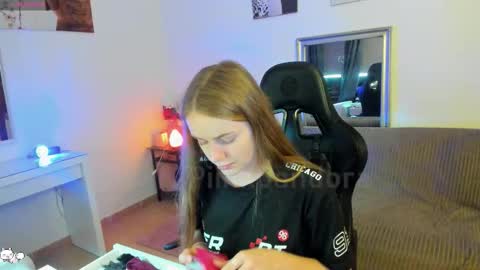 Snapshot of piinkpandora chatting on November 2025 04:16:01 PM PiinkPandora online show from November 2025 04:16:01 PM