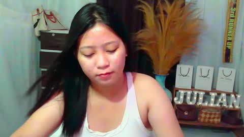 Dhalia online show from October 2025 12:55:02 AM