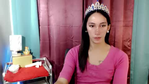 lucyLove online show from May 2026 05:25:01 AM