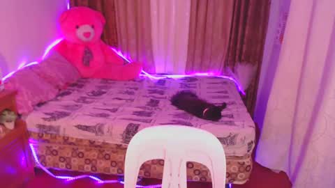 pinay_shawnx online show from December 2024 08:24:01 AM