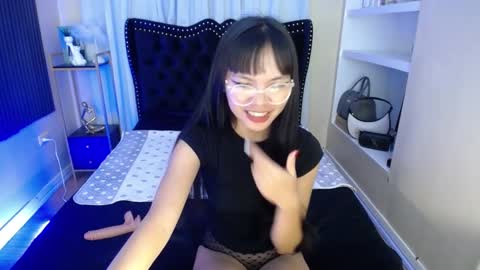 Snapshot of pinay_slutx chatting on December 2024 05:51:01 PM dee online show from December 2024 05:51:01 PM