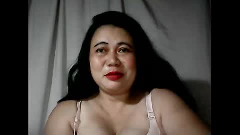 Snapshot of pinaymama12345 chatting on September 2025 10:42:01 PM pinaymama12345 online show from September 2025 10:42:01 PM