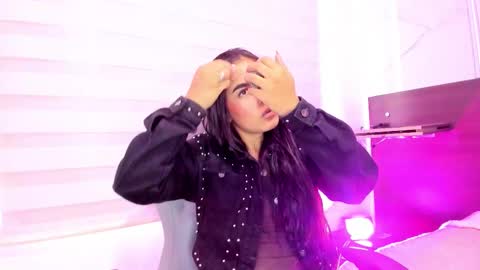 Snapshot of pink_as chatting on October 2025 01:39:02 PM pink_as online show from October 2025 01:39:02 PM