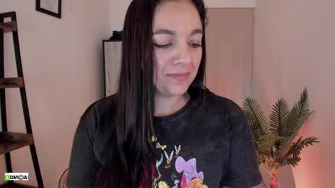 Snapshot of pink_kitten_ chatting on April 2026 04:08:01 PM Eli online show from April 2026 04:08:01 PM