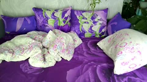 Snapshot of pink_light chatting on November 2025 02:44:01 AM Tatyana online show from November 2025 02:44:01 AM