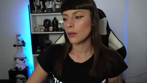 Emily online show from May 2026 07:52:02 PM