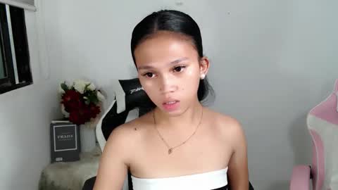 Snapshot of pinkdollbaby_ chatting on April 2026 01:03:02 PM pinkdollbaby_ online show from April 2026 01:03:02 PM