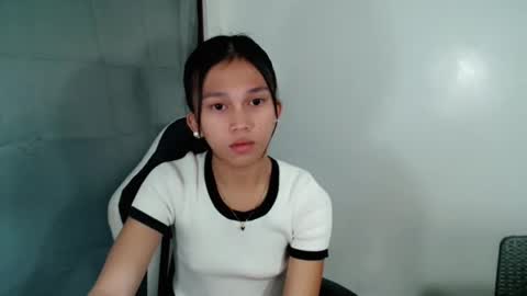 Snapshot of pinkdollbaby_ chatting on May 2026 04:26:01 PM pinkdollbaby_ online show from May 2026 04:26:01 PM