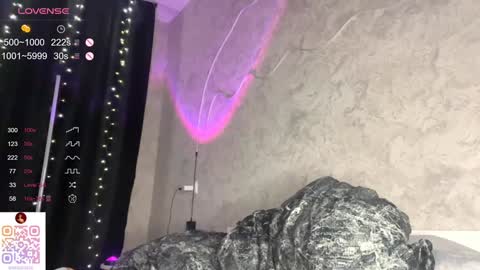  HERES ALICE  WELCOME EVERYONE LOVENSE DOMI REACT TO YOUR TIPS LETS MAKE A GREAT SHOW TOGETHER  online show from December 2025 05:42:01 PM