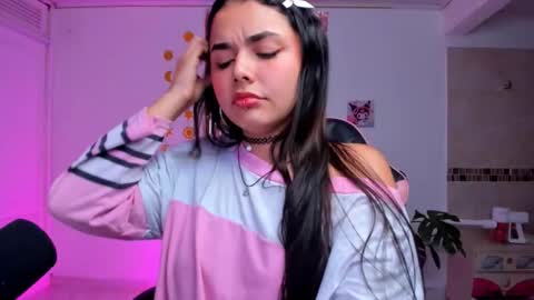 Sarah .. online show from October 2025 09:57:01 PM