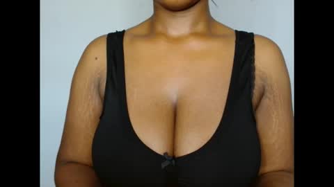 pinkxsugar online show from February 2026 05:11:01 PM