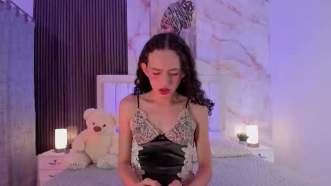 Snapshot of pinky_peach_ chatting on September 2025 03:39:02 AM Peachy online show from September 2025 03:39:02 AM