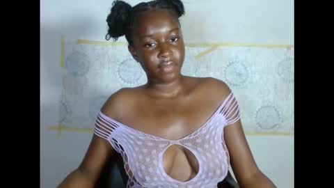 Snapshot of pinkykiki_247 chatting on November 2025 10:28:01 AM pinkykiki_247 online show from November 2025 10:28:01 AM