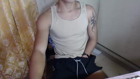 Snapshot of pinoy_palautogxxx chatting on December 2025 03:41:01 PM pinoy_palautogxxx online show from December 2025 03:41:01 PM