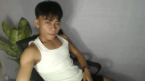 Snapshot of pinoy_palautogxxx chatting on February 2026 02:48:01 PM pinoy_palautogxxx online show from February 2026 02:48:01 PM
