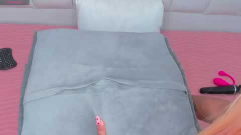 Snapshot of pittandlunaa69 chatting on February 2025 01:26:02 PM PittAndLunaa69 online show from February 2025 01:26:02 PM