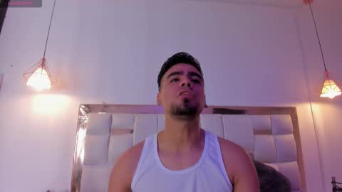 Snapshot of pittandlunaa69 chatting on November 2025 12:05:01 PM PittAndLunaa69 online show from November 2025 12:05:01 PM