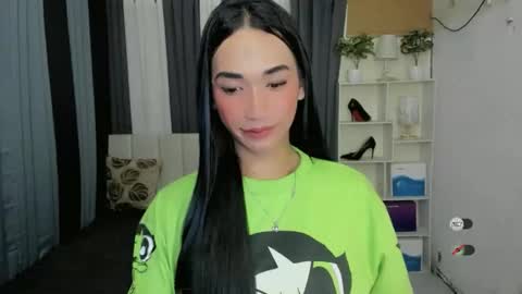 pixiedoll_ online show from February 2026 05:59:02 AM