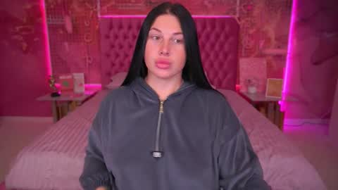 pixiehott online show from October 2025 07:57:02 PM