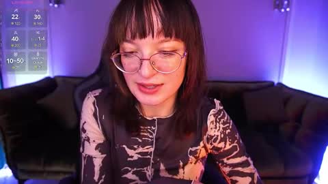 pixiepeachh online show from November 2025 07:51:01 AM