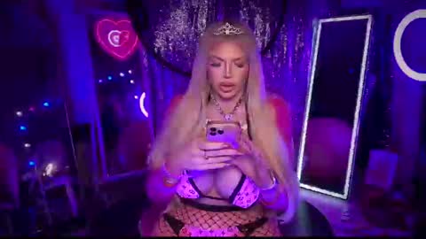 Dumb bimbo fuck doll online show from February 2025 01:08:01 AM